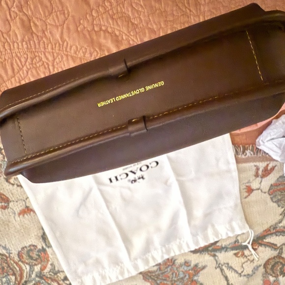 Coach Curve Zip in Maple - Picture 5 of 5